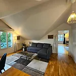 Esprit Loft Centre *