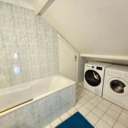 Esprit Loft Centre *